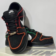 ブロンクス ガールズ スケート × ナイキ SB ダンク ロー プロ "ブラック/チャレンジレッド の画像