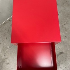 サイドテーブル　赤　イケアの画像