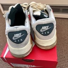 NIKE Air Max ホワイト/ダークグリーンの画像