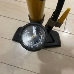 自転車空気入れの画像