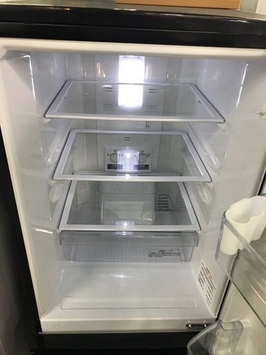 ジャングルジャングル貝塚店　冷蔵庫　三菱　2020  146L  製氷皿　右開き　黒　ブラック　2ドア　間冷式　ファン式　リサイクル　