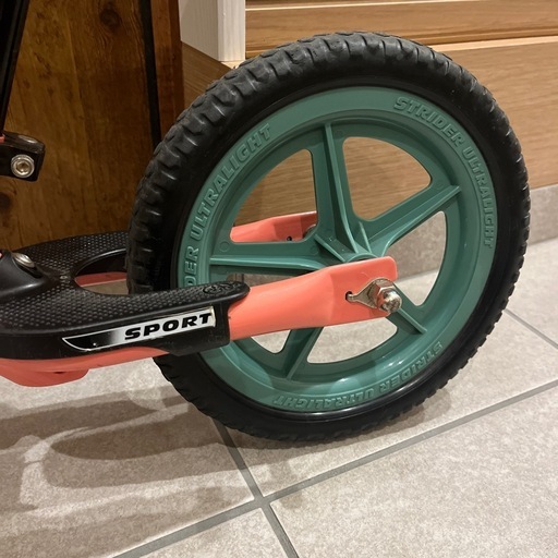 子供　ストライダー