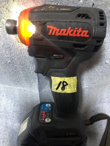 ⑥マキタ18vインパクトドライバTD171D中古美品オリジナルハウジング本体のみ