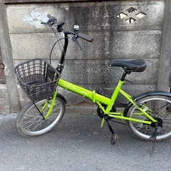 折り畳み自転車の画像