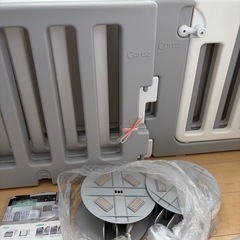 Caraz ベビーサークル(扉付き10枚セット)の画像