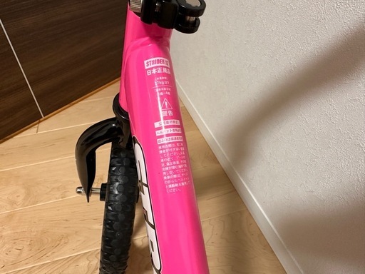ストライダースポーツモデル12インチピンク 正規品ほぼ未使用（試走で2
