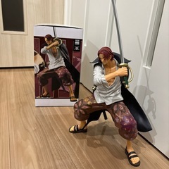ワンピース　シャンクス　フィギュア
の画像
