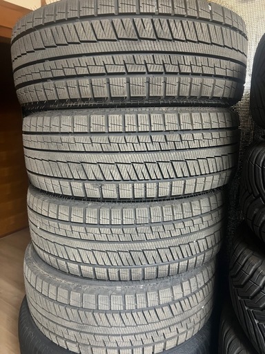 ほぼ新品185\55r16スタッドレスタイヤ 26週25年製4本セット(タイヤのみ)