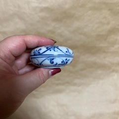 ベトナム陶器　小物入れの画像