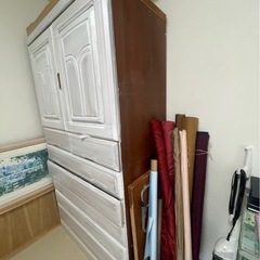 【急募】大型2分割たんすの画像