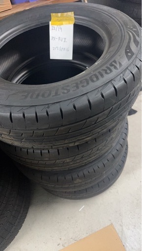 ブリヂストン PIayz PX-RV II  215/65/16 4本
