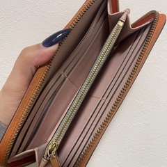 財布 トリーバーチの画像