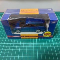 ベンツ、LEGACY、kawasaki Ninja、SUZUKI GSXバイク、車の画像