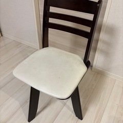 ニトリ　ダイニングテーブル・チェアセットの画像