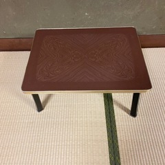 折りたたみテーブル（小）の画像