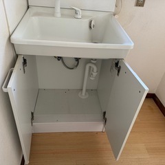 TOTO洗面台の画像