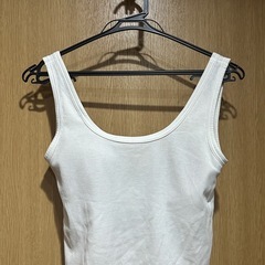 GU キャミソール　タンクトップの画像
