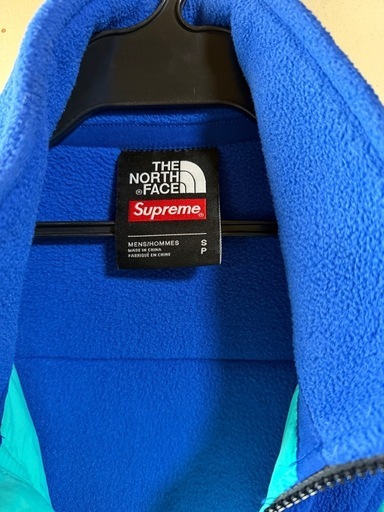 THE NORTH FACE SUPREME 
