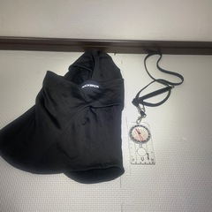  登山・ハイキング用品おまとめ7点セット（ドライバッグ/ゲイター/パンツ/コンパス他） の画像