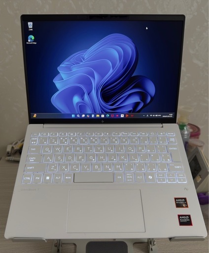HP OmniBook 7 Aero 13-bg1010AU新品未使用 ホワイト (しゅうぞう