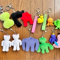 ガーデンオブバンバン　レインボーフレンズ　アルファベットロア　ぬいぐるみ　キーホルダーなど　12個の画像