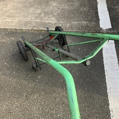 スチール製台車の画像
