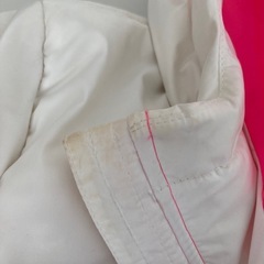 adidas ダウンジャケットの画像