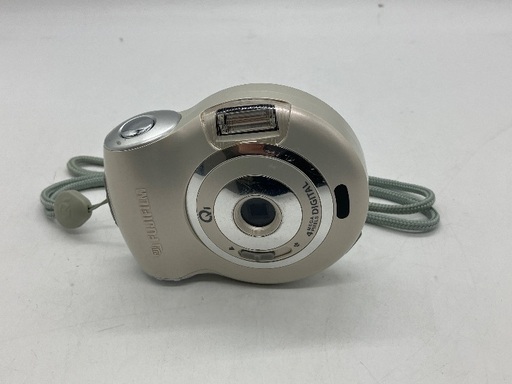 【トレファク足立扇店】ｺﾝﾊﾟｸﾄﾃﾞｼﾞﾀﾙｶﾒﾗ FUJIFILM Q1 DIGTAL 本体のみ