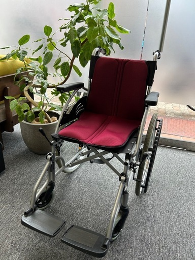 【美品】ケアテックジャパン　自走式車椅子 ハピネス CA-10SU