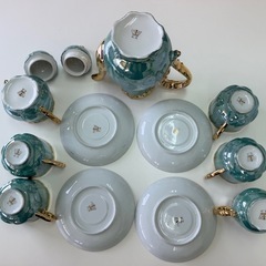 K.H ティーポット カップ&ソーサー 4客 、 シュガーポットの画像