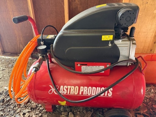 ASTRO PRODUCTS（アストロプロダクツ） エアコンプレッサー 39L（RED）