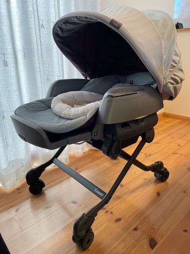 【美品】Combi コンビ ホワイトレーベル ネムリラ AUTO SWING BEDi Long 電動ハイローチェア　オートスイング 