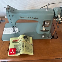 【MITSUBISHI】足踏みミシン
の画像