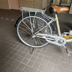 大人用自転車　26インチ　3段ギア、カギ付き、ライト付き　c1の画像