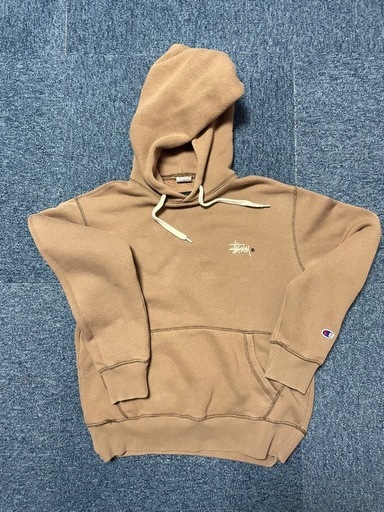 Champion × STUSSY コラボ パーカー 希少モデル 刺繍ロゴ限定
