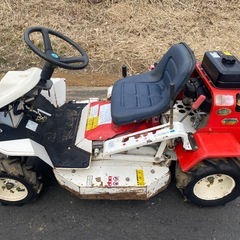 オーレック　乗用草刈機　ラビットモア　RM82B
の画像