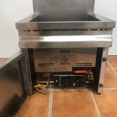 北海道旭川市直接取引歓迎 タニコー 業務用 ガスフライヤー TCFL-4045G 都市ガス用 L1-(6C) 動作未確認 簡易水洗い清掃済 厨房 飲食店の画像