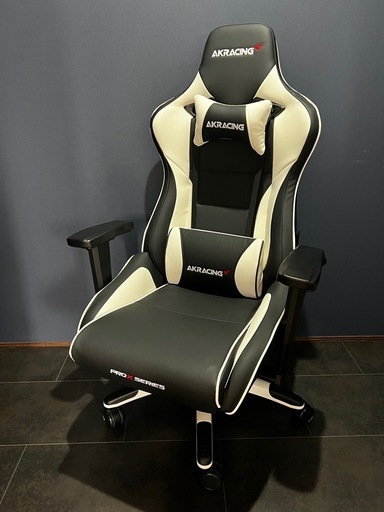 AKRacing Pro-X V2 ゲーミングチェア（未使用）