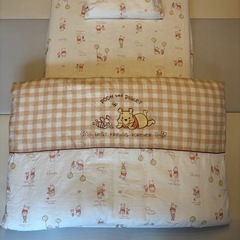 undoudouベビー布団セット（プーさん柄）70×120cmの画像