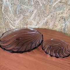 曽我ガラス　シェル型　脚付き　ガラスプレートセットの画像