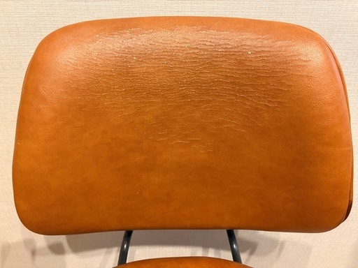 ダイニングチェア肘置きあり