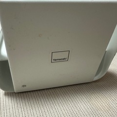 マグネット仕切り付きヘアーアイロンホルダー タワー ｔｏｗｅｒ 山崎実業 ヘア-アイロン収納 シンプル おしゃれ 洗濯機 マグネット ホワイトの画像