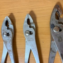 プライヤーの画像