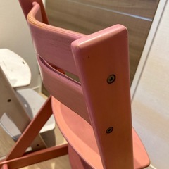 ハイチェア　ベビーチェア　高さ調節可能　2脚セット　ピンク　白の画像