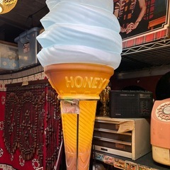 現品限り！ソフトクリーム型ライト(照明) 動作⭕️の画像