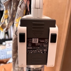 アイリスオーヤマ　コードレス掃除機の画像