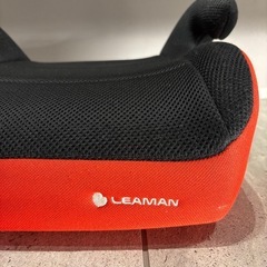 LEAMAN ジュニアシート 黒・赤の画像