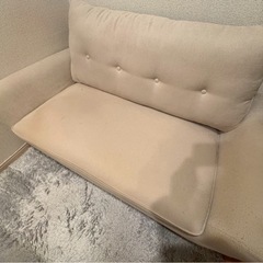 【タダでお譲りいたします】2人掛けソファの画像