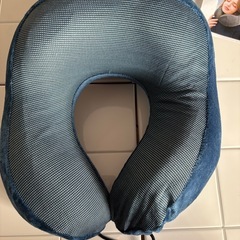 LUXSURE ネックピロー 一体式収納袋 枕 飛行機 首枕の画像