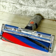 Dyson V8 Slim Fluffy SV10K 新品バッテリー・スタンド付の画像